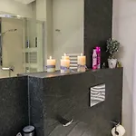 Pajo I -rezydencja Tatry--grota Solna--taras--garaz Podziemny Apartmán Zakopane