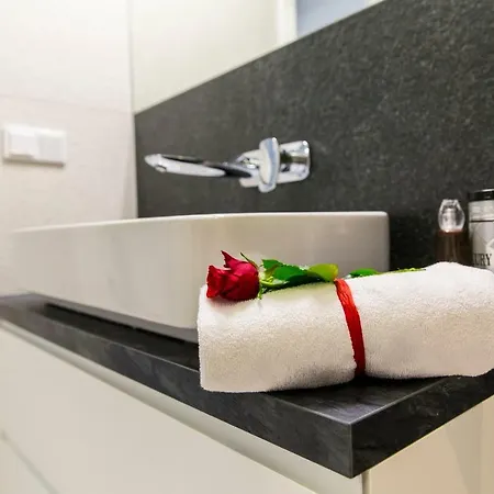 Pajo I -rezydencja Tatry--grota Solna--taras--garaz Podziemny Apartment *
