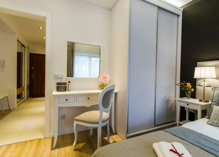 Pajo I -rezydencja Tatry--grota Solna--taras--garaz Podziemny דירה