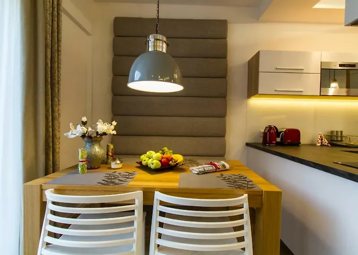 Pajo I -rezydencja Tatry--grota Solna--taras--garaz Podziemny דירה