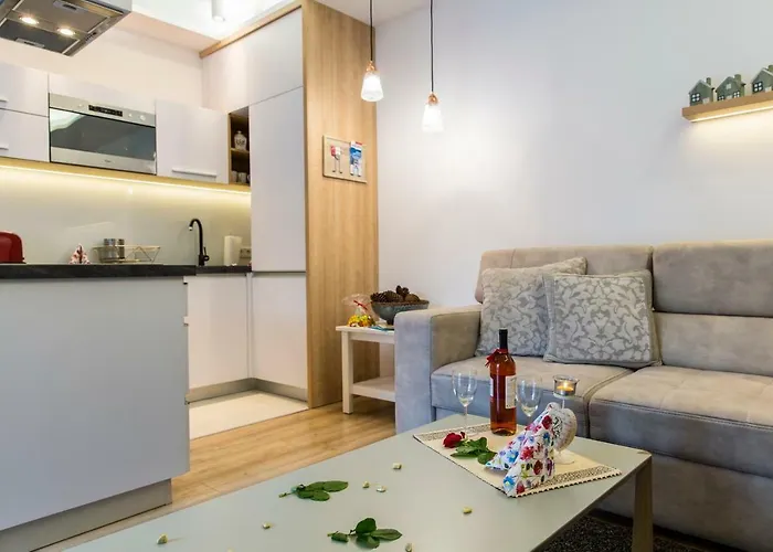 Pajo I -rezydencja Tatry--grota Solna--taras--garaz Podziemny