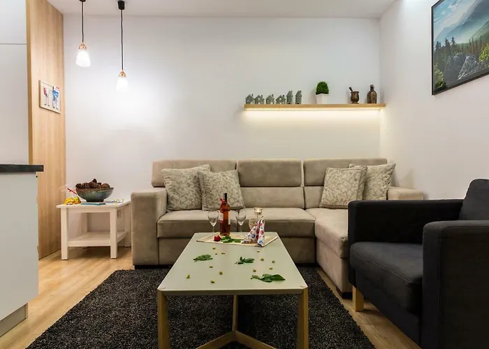 Pajo I -rezydencja Tatry--grota Solna--taras--garaz Podziemny