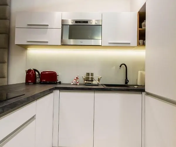 דירה Pajo I -rezydencja Tatry--grota Solna--taras--garaz Podziemny זקופאנה