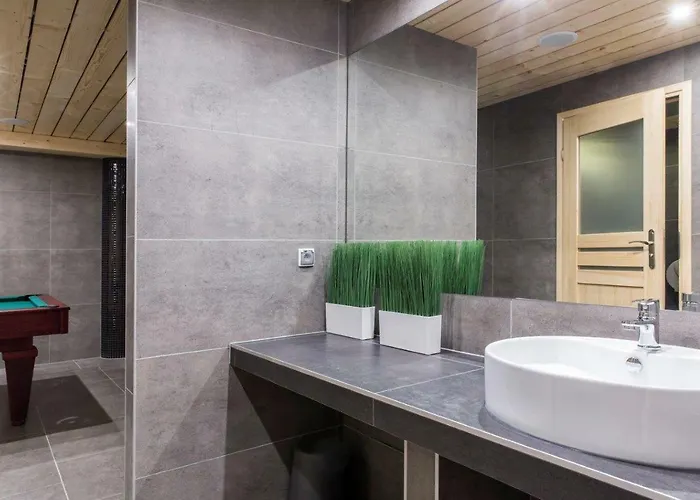 Pajo I -rezydencja Tatry--grota Solna--taras--garaz Podziemny * זקופאנה