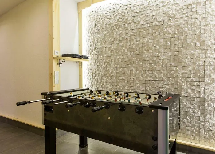 Pajo I -rezydencja Tatry--grota Solna--taras--garaz Podziemny זקופאנה